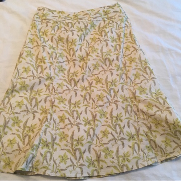 Gap skirt, Botanical Print, size 1 - Picture 2 of 5